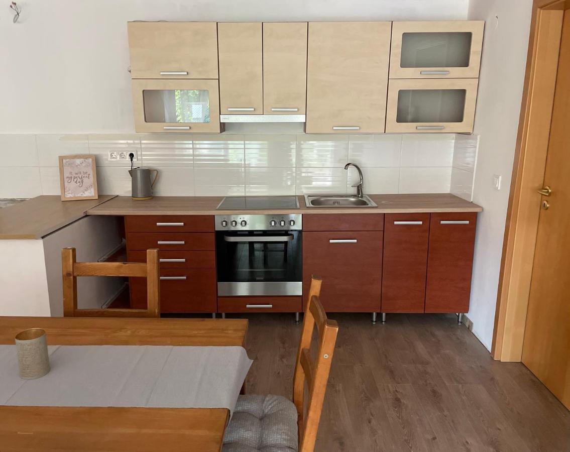 Boni Apartman Miskolc Exterior foto