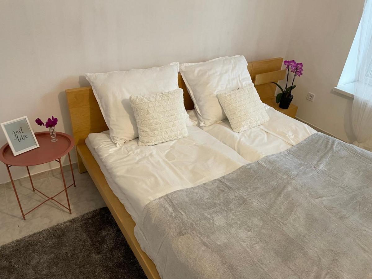 Boni Apartman Miskolc Exterior foto