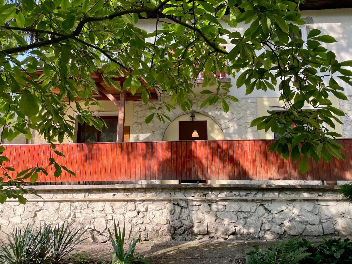 Boni Apartman Miskolc Exterior foto